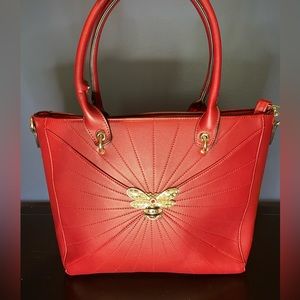 Red Vegan Leather Bee Detail Shoulder Bag with Crossbody Strap. NWOT